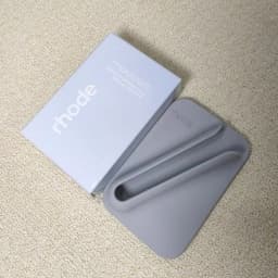 Rhode Hot Magnetic SNAP-ON LIP Case for All Mobile Phones for Magsafe Lip Gloss Holder with Long Lasting Lipstick Lip Gloss