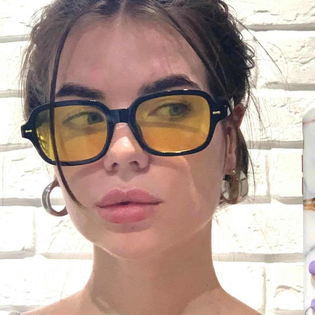 Vintage Square Sunglasses Woman Mirror Retro Rivet Yellow Sun Glasses Female Brand Designer Fashion Black Oculos De Sol