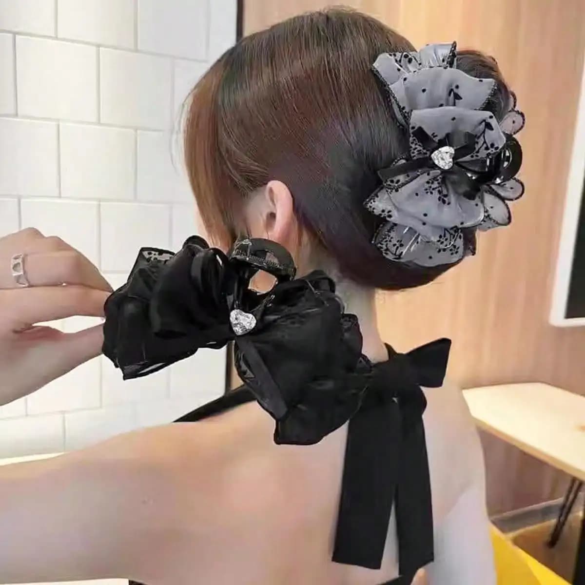 1/2pcs Women's Multi-Color Rhinestone Heart Embellishment Mesh Bow Hair Clip Double-Sided Bubble Grip Clip Fluffy Hair Claw