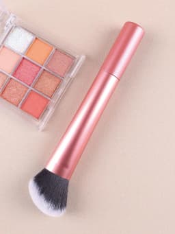 1pc Large Orange Contour Brush - Ideal For Cheeks, Forehead, Chin, Nose Blending And Defining Contours, Perfect For Liquid Found