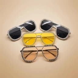 Diamonds Sunglasses Women 2026 New Luxury Rhinestone Unique Hand Fashion One Piece Sunglasses Female Oversized Glasses Eyewear
