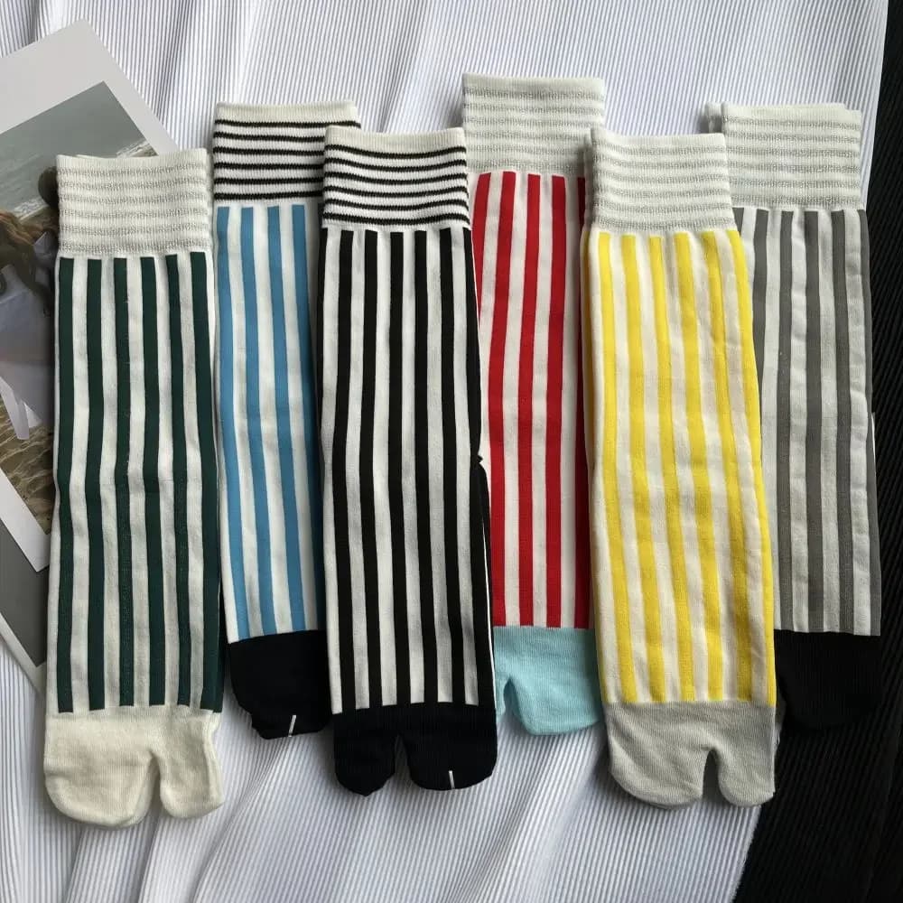 Colorful Combed Cotton Toe Socks Striped Retro Fashion Women's Tabi Socks Harajuku Japanese Middle Tube Sports Split Toe Socks