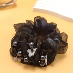 New Scrunchie White Flower Hair Ties Women Pearl Headdress Flower Highly Elastic Rubber Band Floral Hair Accessories