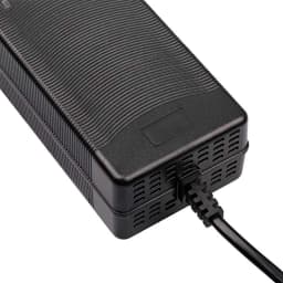 21V 5A Lithium Battery Charger 5 Series 100-240V 21V5A Battery Charger for Lithium Battery with LED Light Shows Charge State