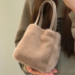 Silver bucket bag for women 2024 new fashionable and simple lunch box bag, niche western-style texture hand-held small bag