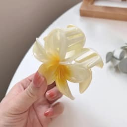 8CM Gradient Large Flower Acrylic Hair Clip For Women Sweet Hair Claws Crab Clamp Barrettes Hawaiian Headwear Accessories