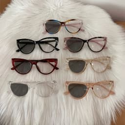 Cat Eye Frame Outdoor Photochromic Sunglasses Fashion Trendy Anti Blue Light Plain Eyeglasses Finished Optical Spectacle Eyewear