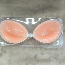 Self Adhesive Push Up Bra for Backless Dresses Invisible Sticky Silicone Bra Waterproof Reusable Thick Gel Cups Front Closure