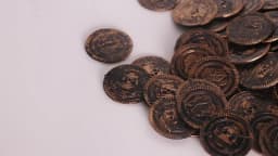 30pcs Pirate Gold Coins, Silver Coins Copper Coins Gemstones Children's Gifts Halloween Props Plastic Fake Gold Acrylic Toys