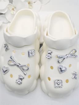 10PCS Shoe Charms ABS Bow Decorations For Sandals Luxury Rhinestone Bear Design Accessories 2024 Women Diy Bling Clog Ornaments