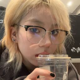New Fashion Anti Blue Light Glasses Women Men Retro Half Frame Flat Glasses Female Eyeglass Ultra Light Anti UV Eyewear