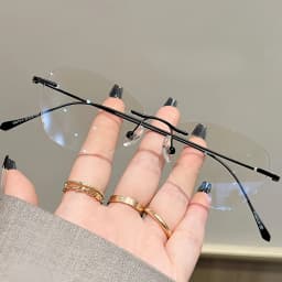 YIMARUILI Ultralight Fashion Cat Eye Rimless Glasses Women Retro Titanium Alloy Retouch Face Optical Prescription Framework 690A