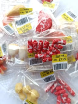 New Miniature Supermarket food simulation beefsteak salmon Bacon beef roll for Doll House Mini Kitchen Birthday/Christmas gifts