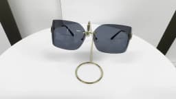 Women Sunglasses Fashion Rimless Rectangle Sunglasses for Women Luxury Design Trendy Frameless Sun Glasses Female UV400