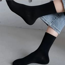 7/14/21 Pairs Women Classic Black And White Solid Color Fashionable Versatile Sweat-Absorbing Soft And Breathable Casual Socks﻿