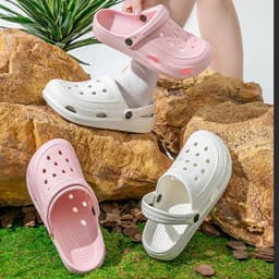 Clogs Women Sandals Summer Casual EVA Lightweight Outdoor Women's Shoes Anti Slip Thick Sole Beach Slides Casual Garden Shoes