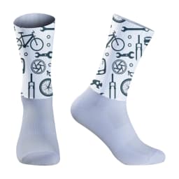2026 New Seamless Aero Socks Summer Slip Breathable Cycling Socks Men Women Road Bike