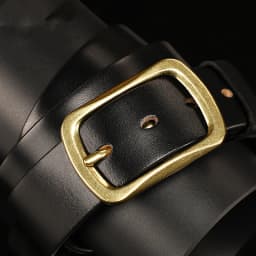 A men's black needle buckle belt with a casual vintage jeans belt for middle-aged and young people's fashion belt