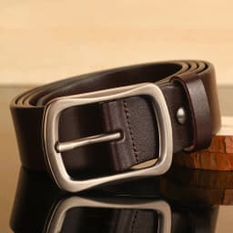 A men's black needle buckle belt with a casual vintage jeans belt for middle-aged and young people's fashion belt