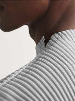 Miyake Pleated Clothes Man Short Sleeve T-Shirt Fashion Black Turtleneck Top