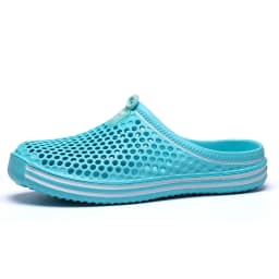 Comfortable Men Pool Sandals Summer Outdoor Beach Shoes Men Slip on Garden Clogs Casual Water Shower Slippers Unisex Zapatos