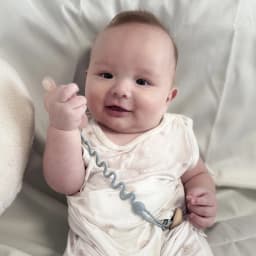 Adjustable Spring Silicone Pacifier Clip, One-Piece Design Toy Chain, Suitable for Pacifiers, Teething Toys and Newborn Gifts