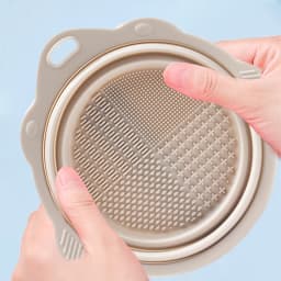 Makeup Brush Cleaner Cleaning Bowl Brush Tool Set Thorough Cleaning Without Hurting Bristles Wet & Dry Powder Puff Dry Cleaner