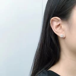Huitan Geometric Stud Earrings Women Daily Wear Party Shiny Cubic Zirconia Ear Piercing Accessories Fashion Contracted Jewelry