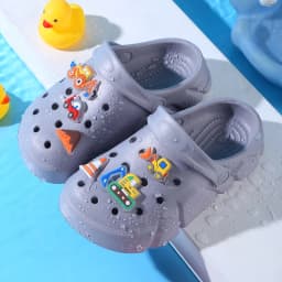 Breathable Clogs,With Cartoon Excavator Charms For Boys, Lightweight Anti Slip Clogs For Indoor Outdoor Shower Beach Pool 3057