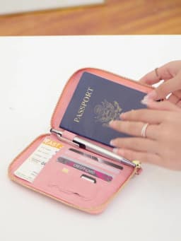 MIYIN RFID Anti-Theft Passport Wallet PU Leather Travel Zipper Men's and Women's Passport Bags Multifunctional Passport Clip
