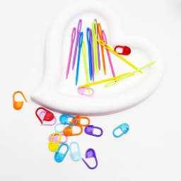 Household plastic sweater sewing needle DIY knitting tool sewing needle wool sewing needle cross stitch plastic needle