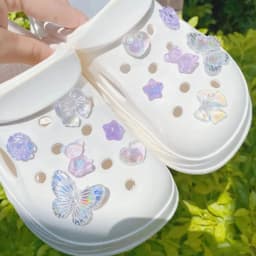 12 cute style transparent purple Bear garden shoes Shoe accessories DIY shoe flower, women's beach shoes decorative buckle