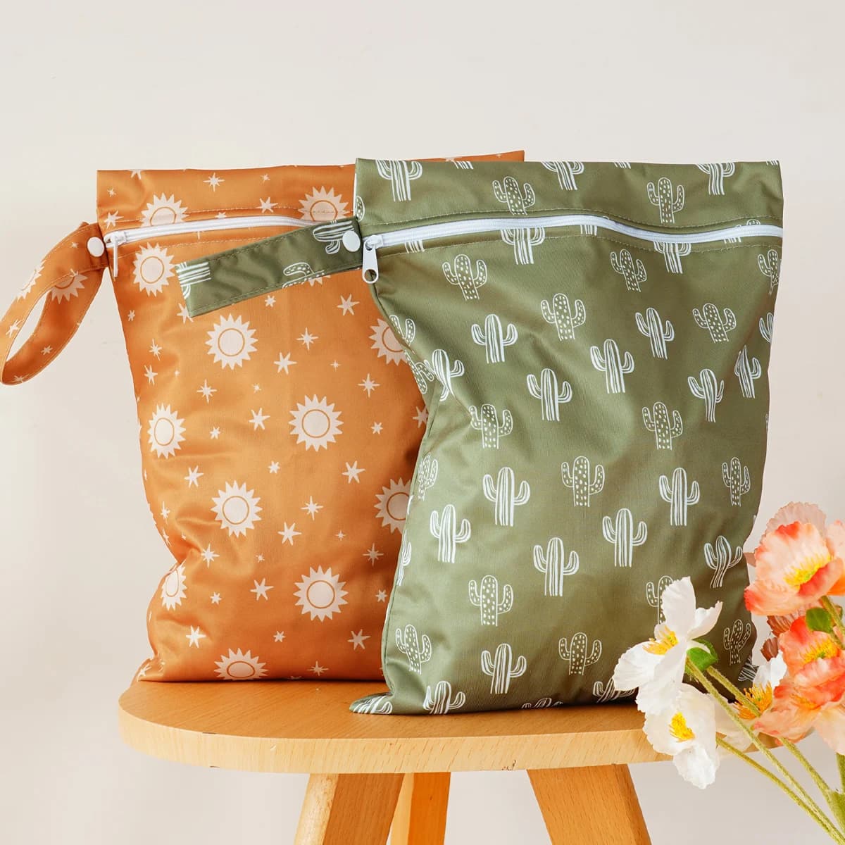 2PCS/Set Recycled PUL Wetbag For Baby Diapers Nappies Reusable Waterproof Diaper Bag 26cmx36cm