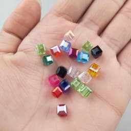 WLYeeS 2 3 4 6 8mm Square shape Austrian crystal beads Square Glass Loose Spacer Bead for Jewelry Bracelet Necklace Making DIY