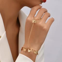 Simple Heart Pendant Chain Bracelet Link Connected Gold Plated Wide Finger Ring Bracelets for Women Link Hand Harness Jewelry