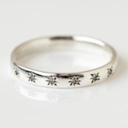 Huitan Korean Style Simple Metal Rings for Women Inlaid Shiny CZ Stone Daily Wearable Accessories Versatile Lady Finger Jewelry