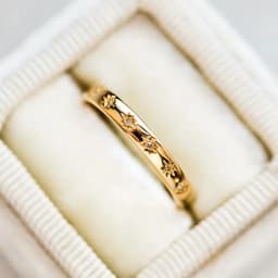 Huitan Korean Style Simple Metal Rings for Women Inlaid Shiny CZ Stone Daily Wearable Accessories Versatile Lady Finger Jewelry