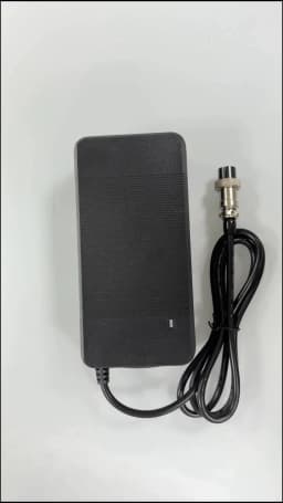 42V 5A Li-ion Battery Charger 10S 36V Lithium Battery Pack Fast Charging Electric Product Charger With Cooling Fan High Quality