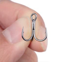 OUTKIT 10pcs 3x Strong Super Sharp Round Treble Hook Antirust High Carbon Steel 10-18# Sea Treble Hooks Fishing Tackle