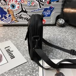 Fashionable And Versatile Zipper Opening Design Daily Commuter Crossbody Bag