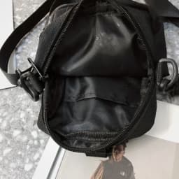 Fashionable And Versatile Zipper Opening Design Daily Commuter Crossbody Bag