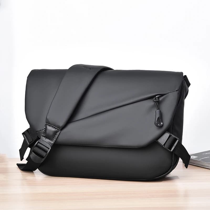 Trendy and Minimalist Men's Outdoor Tactical Waterproof Men's Bag Single Shoulder Bag Large Capacity Wear-Resistant Sports Cross