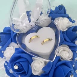 Vintage-Inspired Wedding Ring Pillow – Floral Motifs, Perfect for Classic or Outdoor Weddings