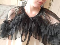 Lolita Short Shawl Coat Women Sweet Kawaii Lace Mesh Open Front Poncho Gothic Girls Retro Cute Princess Capes Outerwear