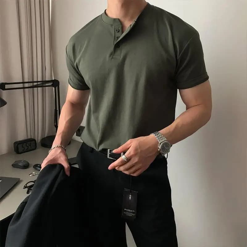 Summer Men‘s Short Sleeve Henley Neck T Shirts American Retro Casual Beach T-shirts Loose High-Quality Fitness Sports Shirt Tops