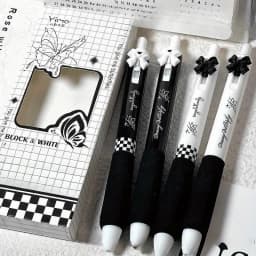 4 Pcs Cute Retractable Pens Cartoon Gel Pens Pens Soft Grip Pens, 0.5mm Black Ink Pen Aesthetic Pens Kawaii Office School Pens S