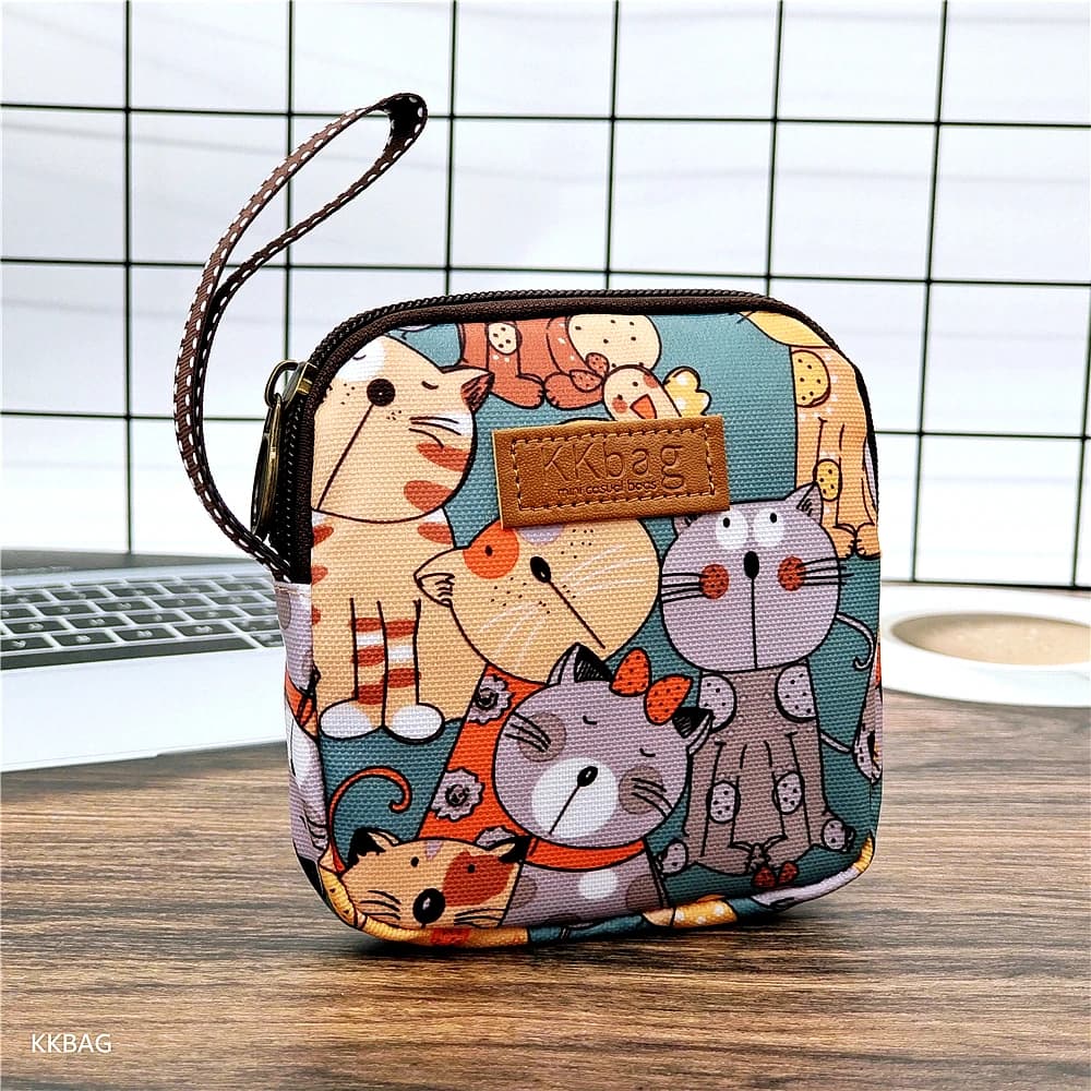 Girl Napkin Credit Card Holder Headphone Case Coin Clip Sanitary Bag Change Purse Tamper-Proof Storage Bag Sanitary Mat Bag