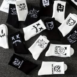 5/10 Pairs Men Women Graffiti Printed socks Street Style Soft Comfortable Sweat Absorbing Breathable Couple Sports Leisure Socks