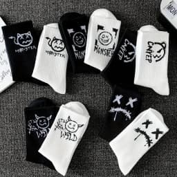5/10 Pairs Men Women Graffiti Printed socks Street Style Soft Comfortable Sweat Absorbing Breathable Couple Sports Leisure Socks