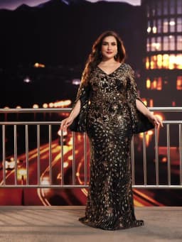 Lucyinlove Plus Size Luxury Black Evening Dresses Women Slit Long Sleeve Mermaid Formal Sequins Wedding Party Cocktail Gowns